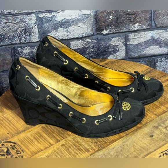 Coach Jacquard Signature Alistar wedges sz 9.5 - Picture 1 of 7
